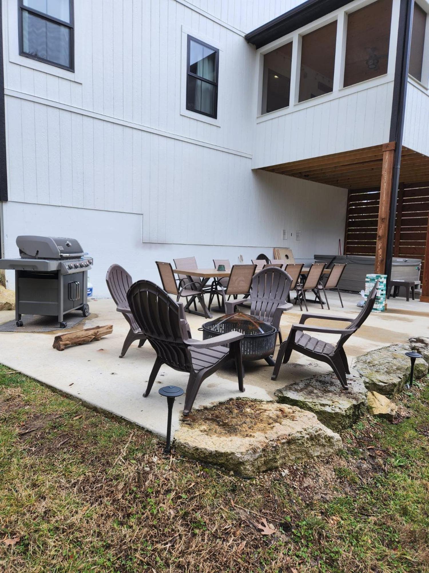 Вилла Premier Retreat With Hot Tub, Theater & Pool Table Холлистер Экстерьер фото